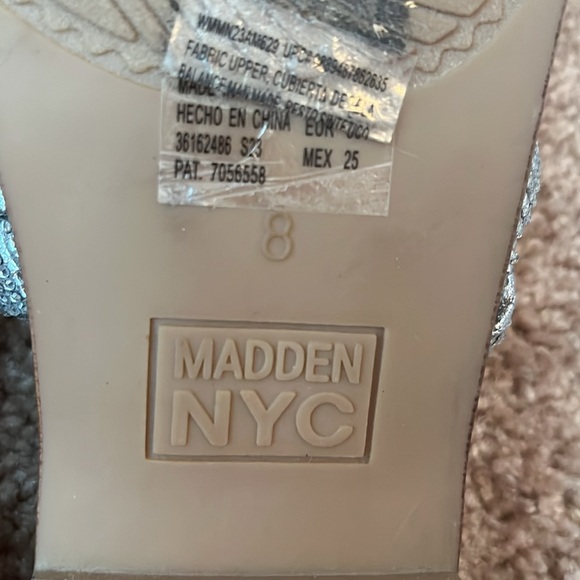 Madden NYC Braided Slides - Picture 7 of 7